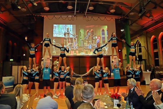 Die Cheer Athletics Brandenburg turnten Figuren