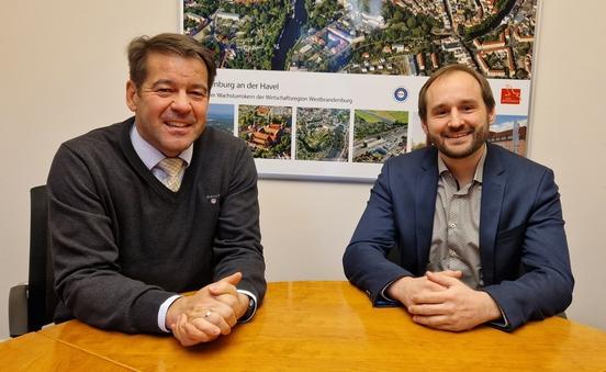 Prof. Dr. med. dent. Gerhard Schmalz zu Besuch bei Oberbürgermeister Steffen Scheller.