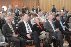 Oberbürgermeisterin im Gespräch mit dem Ministerpräsident