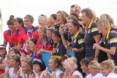 Siegerinnen Auch sie freuen sich am letzten Wettkampftag über die gewonnenen Medaillen.