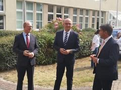 v.l.n.r. e.dis Vorstandsvorsitzender Dr. Alexander Montebaur, MP Dietmar Woidke, OB Steffen Scheller