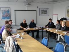 Beratung Wettkampfleiter Axel Berger und Chef-Organisator Tom Klutzny (Mitte) informieren über den Vorbereitungsstand der DM.