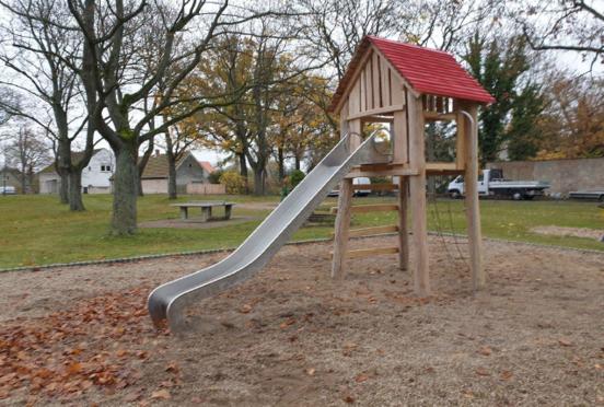 Neues Spielgerät in Neuendorf