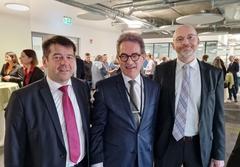 Oberbürgermeister Steffen Scheller mit Dr. Georg Birgelen (mitte) und Holger Seubert (rechts).