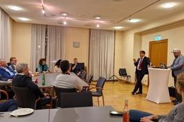 Brandenburger Wirtschaftsjunioren plauderten mit Oberbürgermeister Steffen Scheller.