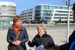 Bauministerin und Oberbürgermeisterin besichtigen Stadtentwicklungsvorhaben