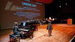 Elisabet und Anna Zadorozhna sorgten fürs musikalische Zwischenspiel.