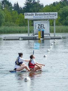 Zieleinlauf Auch das "griechische" Team hat es schließlich ins Ziel geschafft.