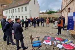 Die BBAG war ein Ziel des Rundganges für Demokratie und gegen Rassismus.