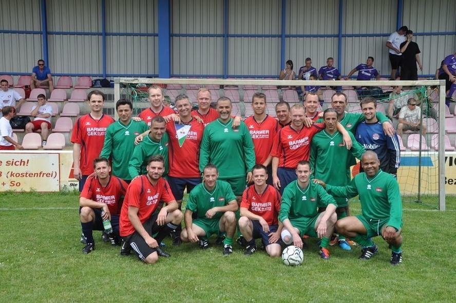 Ivry-sur-Seine Verwaltungsmannschaften aus Brandenburg an der Havel und Ivry sur Seine