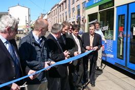 WM-Straßenbahn hat Fahrt aufgenommen