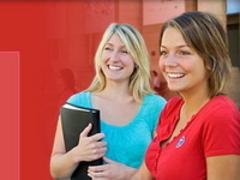 Jugendaustausch Zwei lachende Mädchen