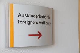 Hinweisschild der Ausländerbehörde