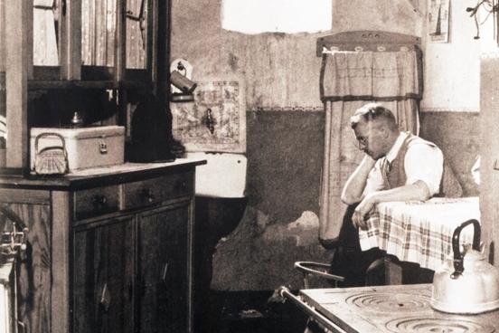 „Alte Gegenstände – neu entdeckt: Ein Besuch in einer Küche zwischen 1930 und 1950“