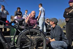 Seine erste Kinder- und Jugendsprechstunde führte Oberbürgermeister Daniel Keip zum Skatepark Hohenstücken.